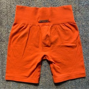 Bo+Tee Biker Shorts Orange Size S